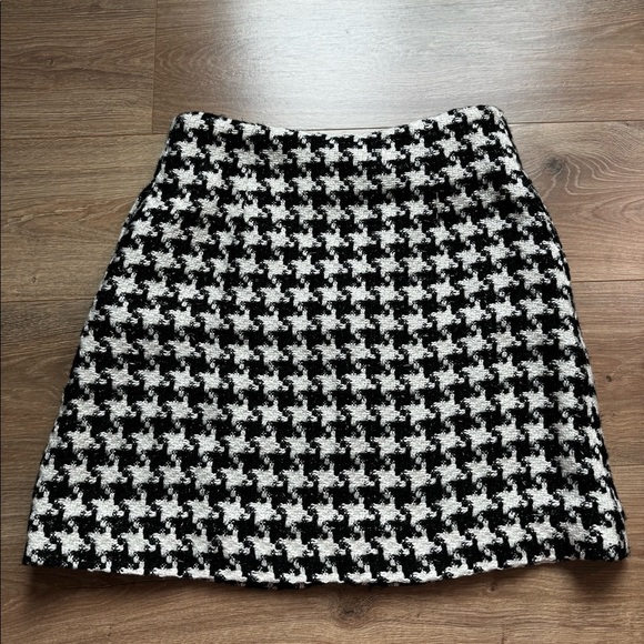 Anthopologie houndstooth skirt - Picture 4 of 7